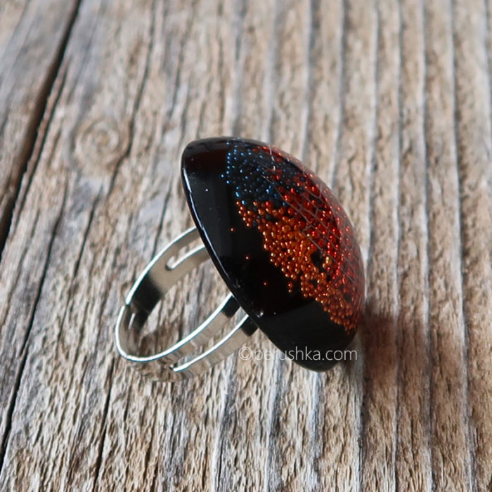 Red, orange, blue beads and wire - Image 2