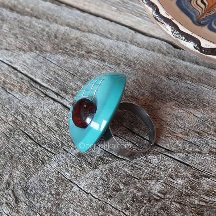 Red, blue and wire - Image 3