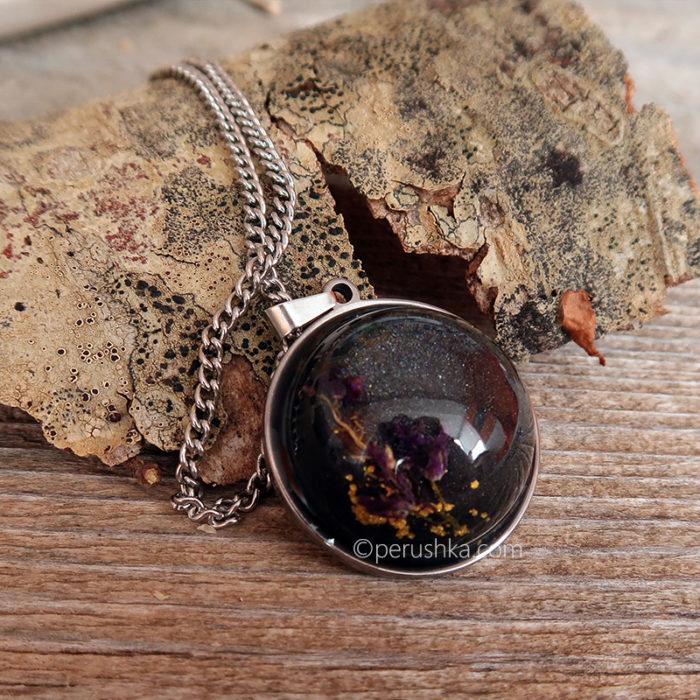 Black, purple and gold - Image 5