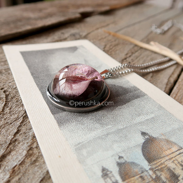Black bougainvillea necklace - Image 4