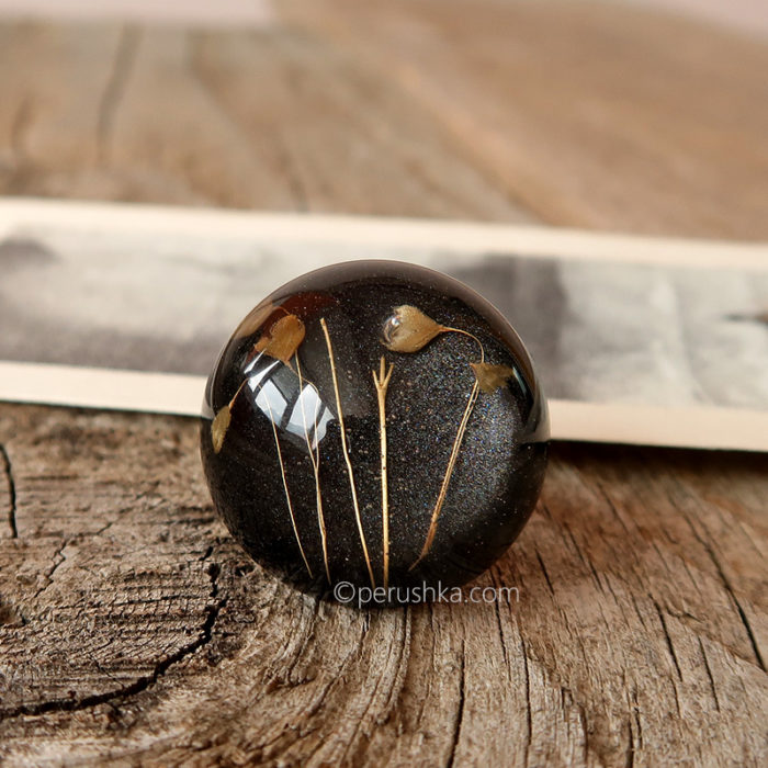 Dancing stems ring
